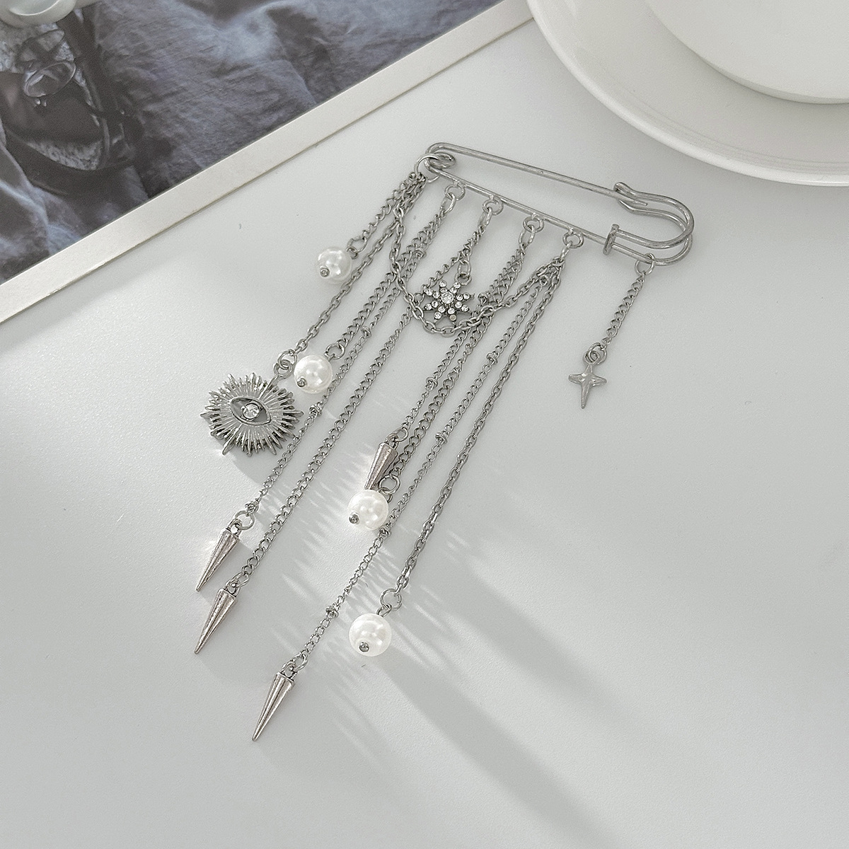 Imitation Pearl Brooch Elegant - Women Formal Wear With Jeans recension och pris