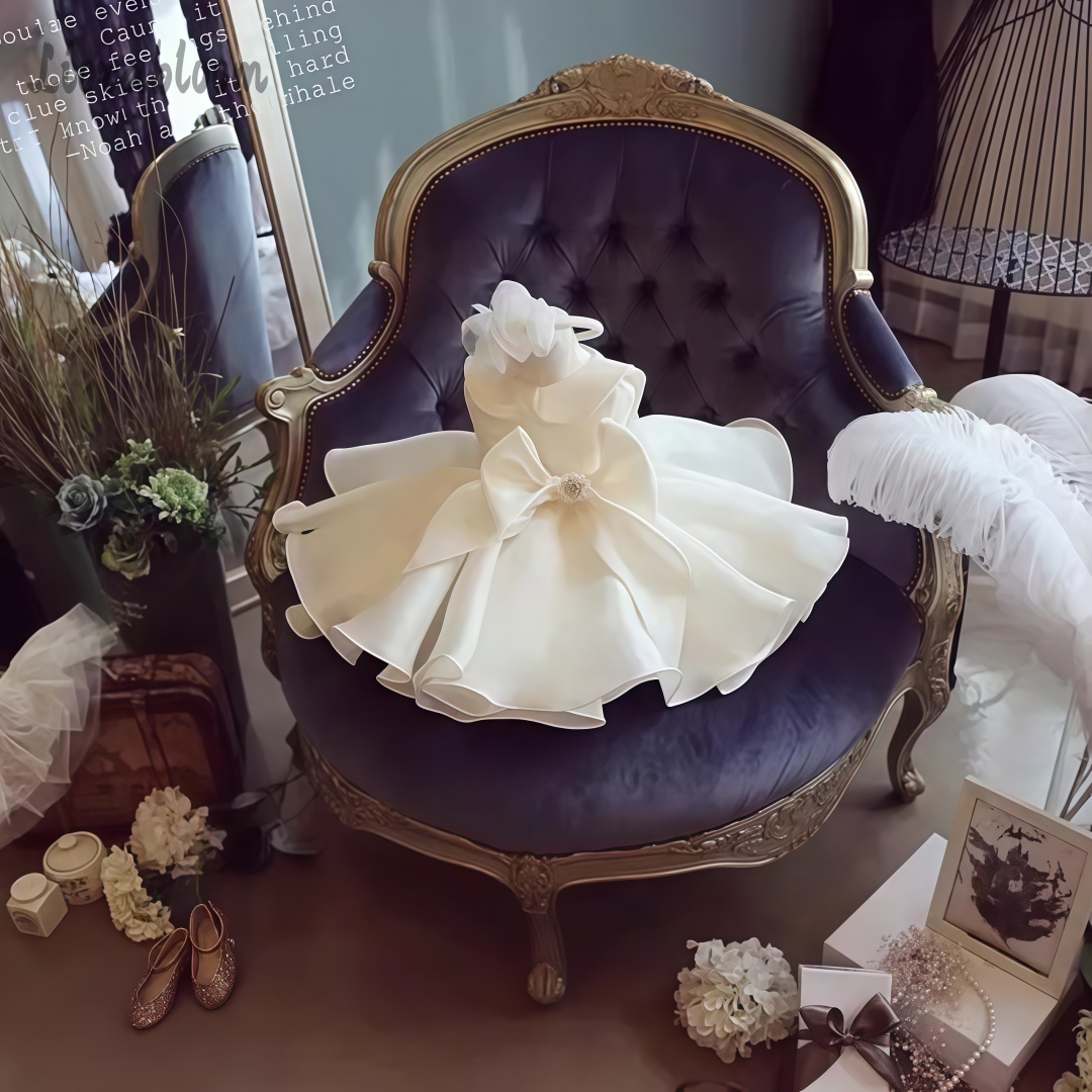 White Pearl Embellished Dress  - Women'S Formal Wear For Girls recension och pris
